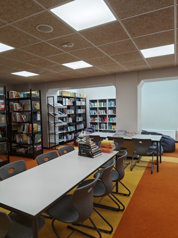 Jūrmalas Aspazijas pamatskolas bibliotēka